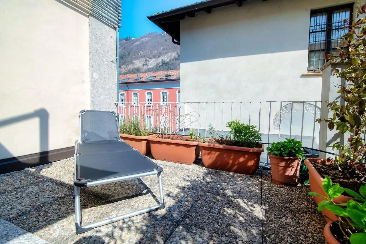 Piazza Roma - The House Of Travelers Apartment Como 0*,