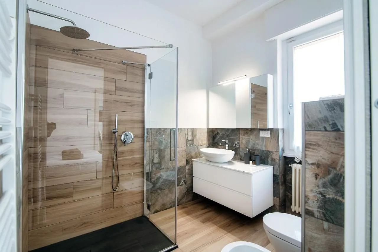 Piazza Roma - The House Of Travelers Apartment Como